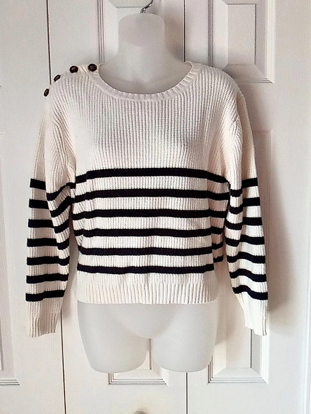 Emory Park IMA1626SF Striped Sweater in White & Black Size Large